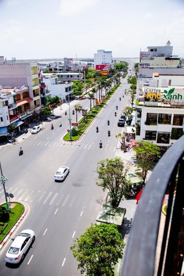 La Casa Tuy Hoa Hotel Exterior photo