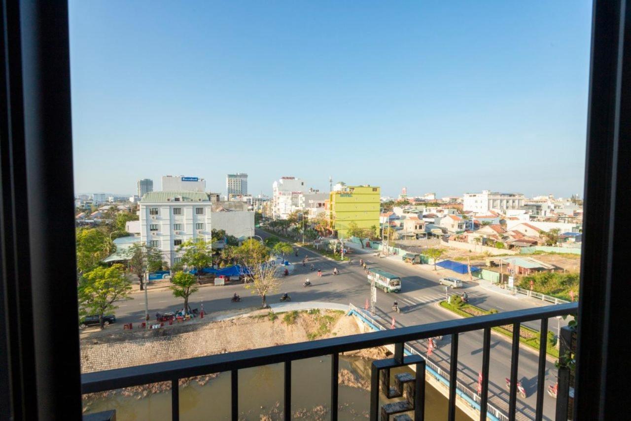 La Casa Tuy Hoa Hotel Exterior photo